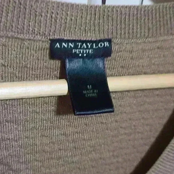 Ann taylor sweater - Picture 2 of 5